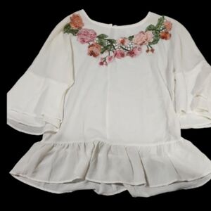 Vintage Nwot Med White Blouse with Floral Embroidery